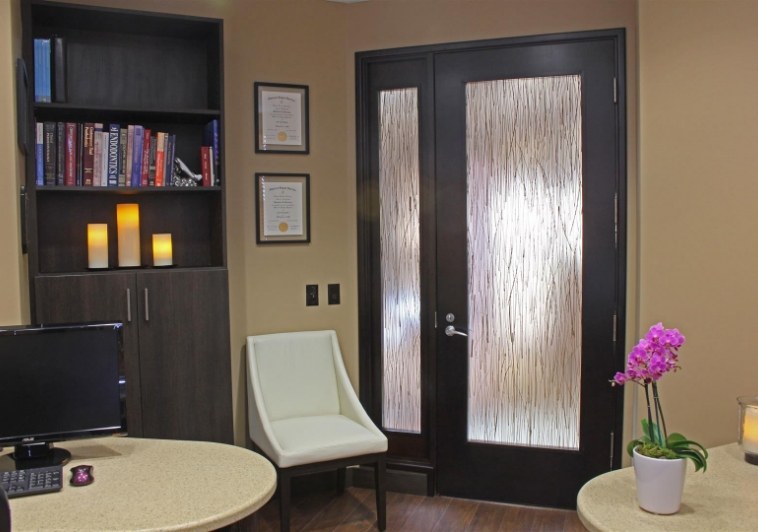 Door of dental consultation room