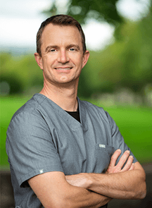 Hillsboro dentist, Dr. Brandon S. Kearbey